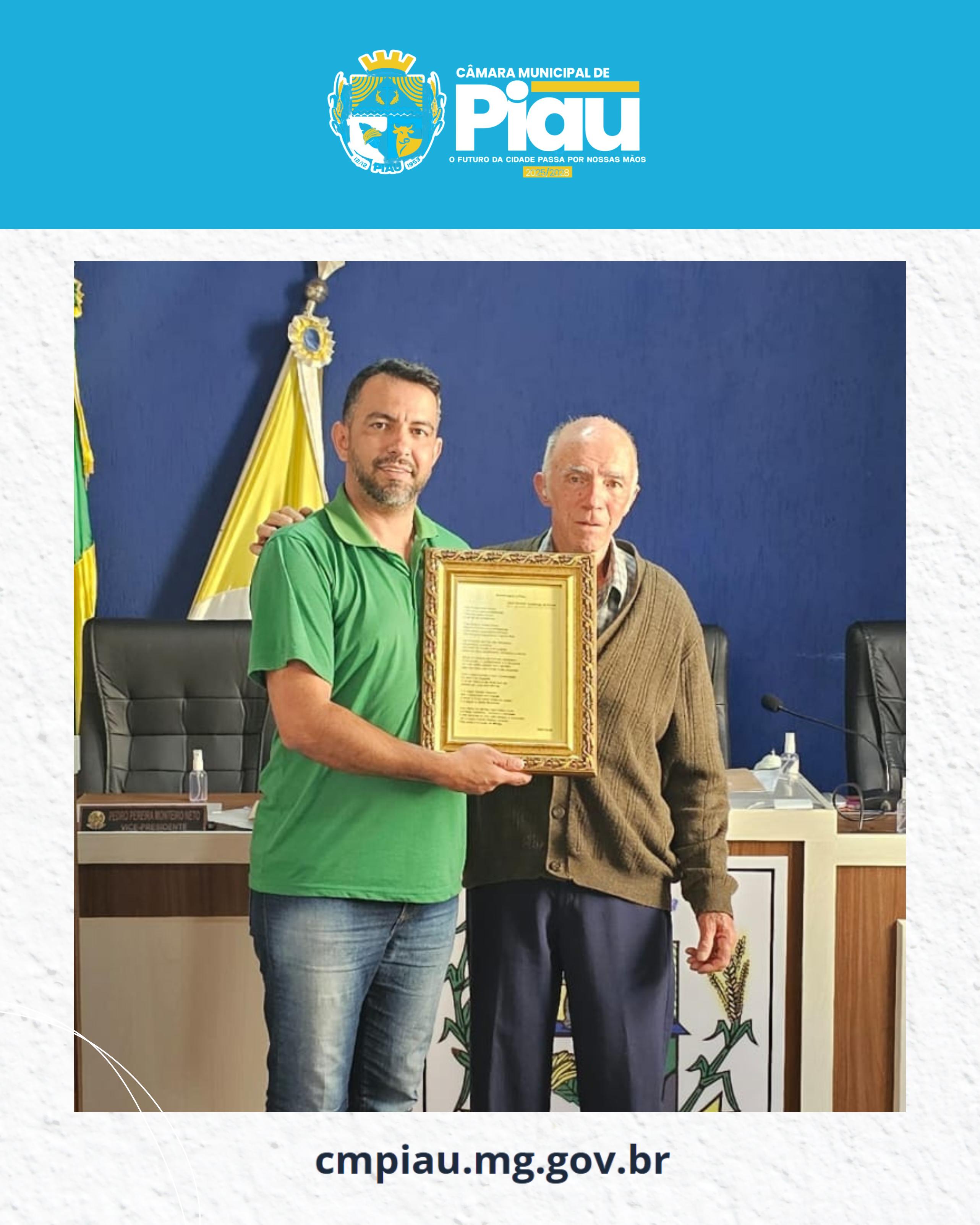 Com sensibilidade e carinho, o Sr. Geraldinho presenteou a Câmara